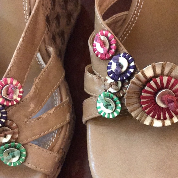 Shoes - Picture 8 of 10